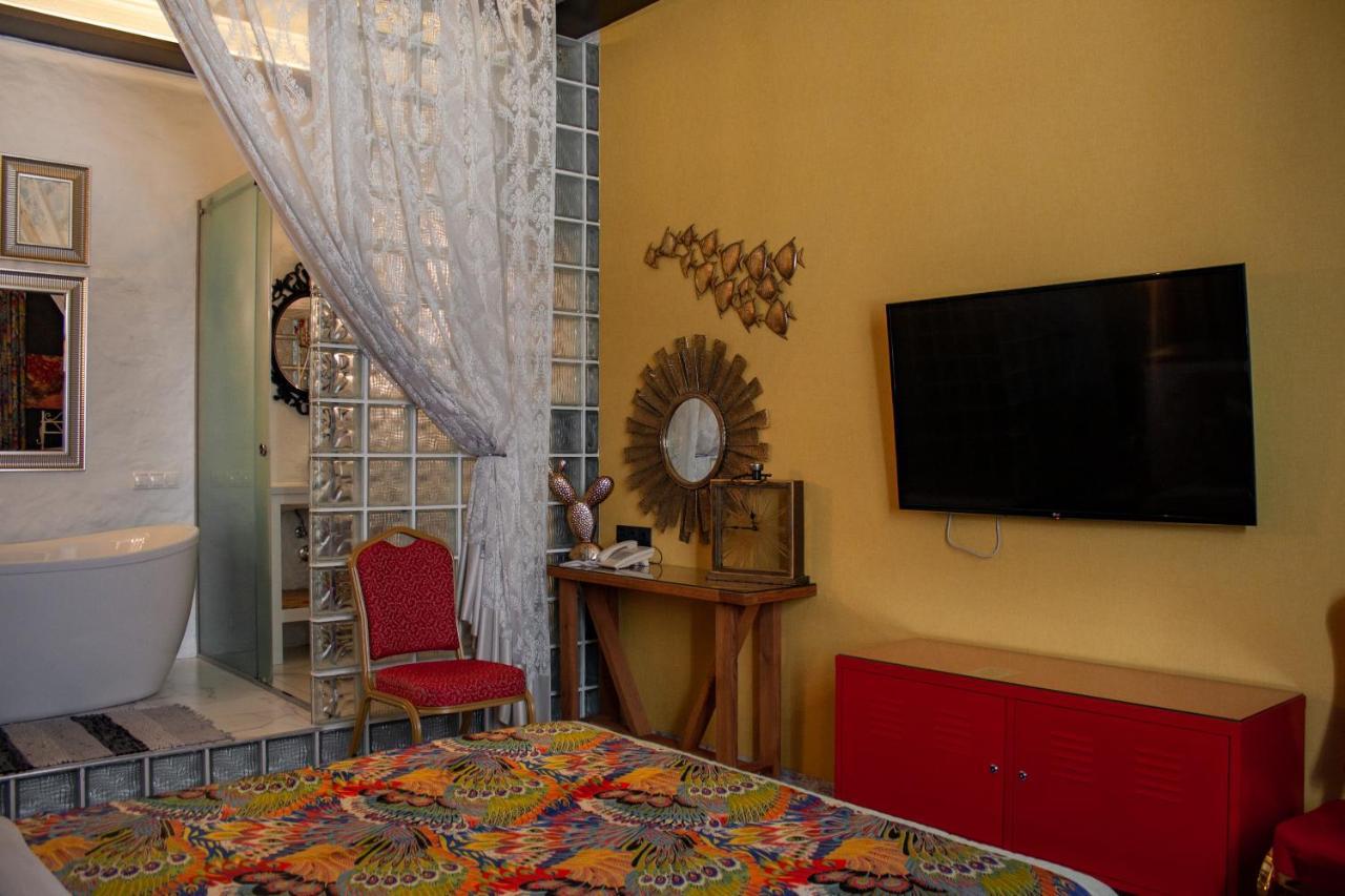 Manna Boutique Hotel (Adults Only) 基輔 外观 照片